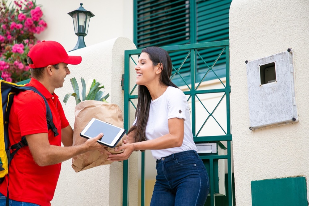 Why Local Las Vegas Couriers Deliver Faster